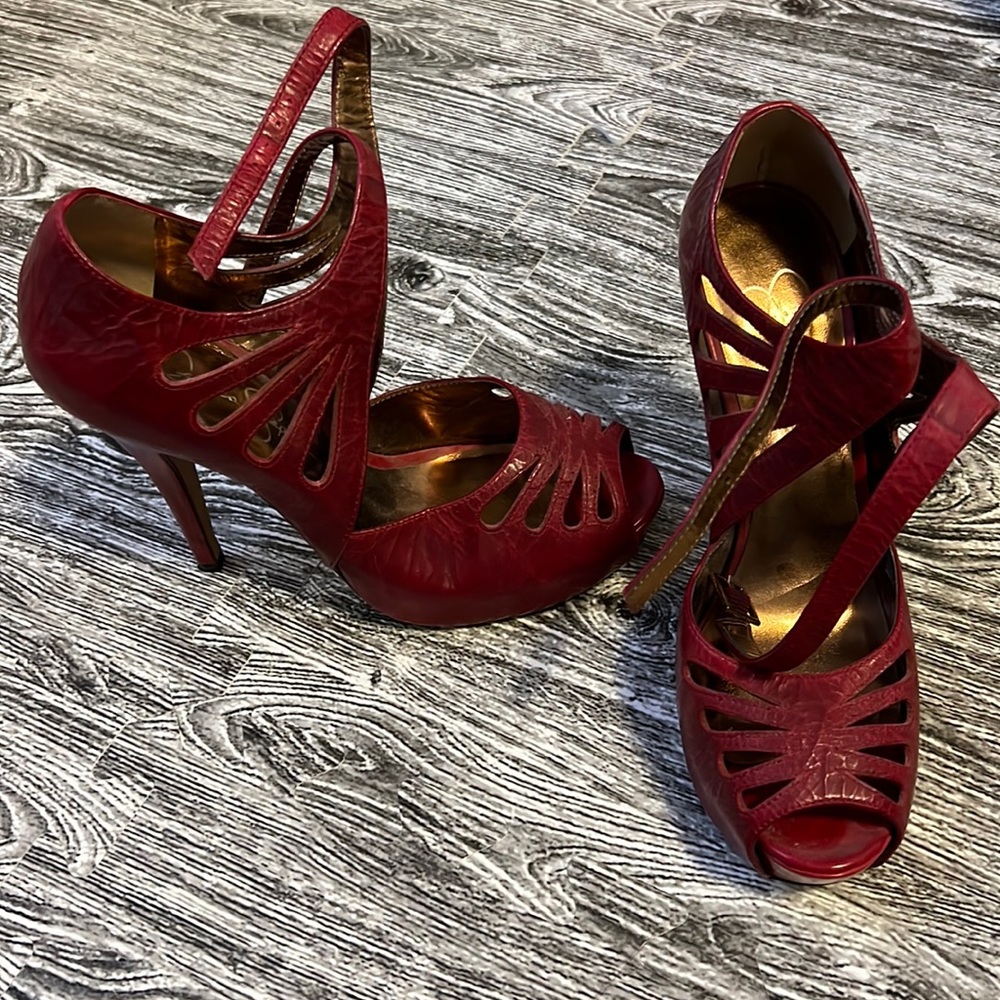 Excellent condition barely worn deep red Jessica Simpson open toe heels